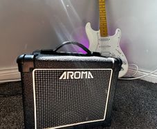 Electric Guitar Amplifier Excellent Condition