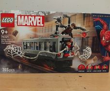 lego 76321 Spider-Man vs. Doc Ock Subway Train Scene