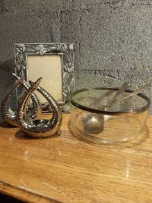metal frame and glass  bowl