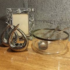 metal frame and glass  bowl