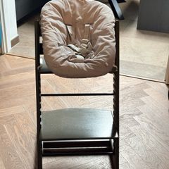 Stokke Tripp Trapp Oak Warm Brown Chair with Newborn Set