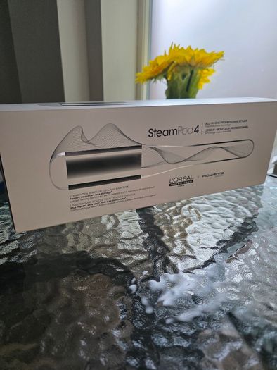 Brand New LOreal  Professionnel SteamPod 4 - Factory Sealed - Unopened