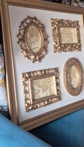 gold picture frame