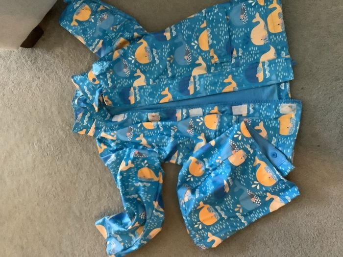 Boys raincoat - age 4/5 - blue whale design, hood