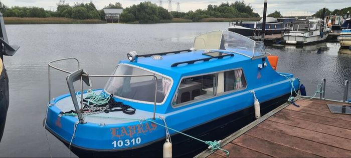 Dawncraft Dandy 19ft with trailer & Honda outboard