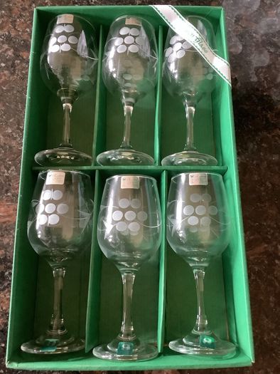 Eamon Irish Patricia wine glasses