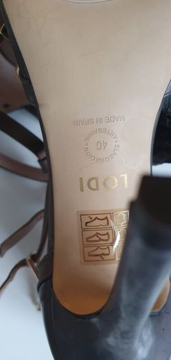 Lodi heels