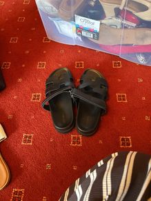 sandles