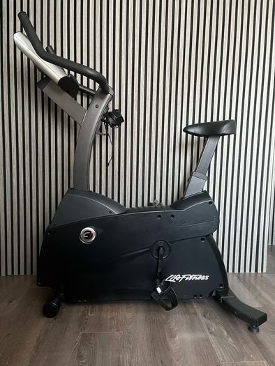 life fitness c1 exercise bike