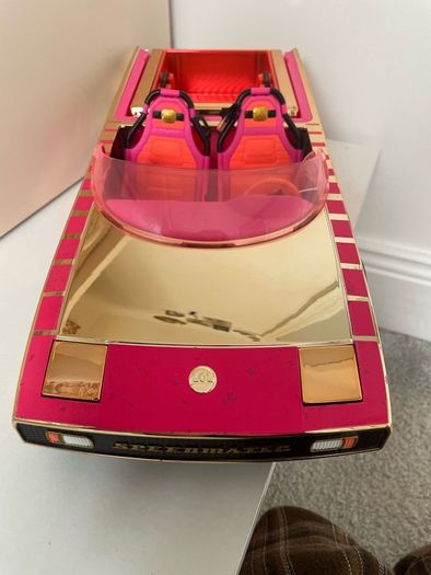 L.O.L dolls and Car