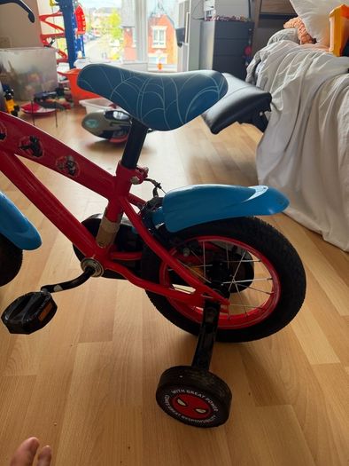 Boys Spider-Man bicycle for sale, good as new,age 3-5 years old.
