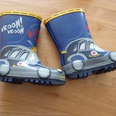 Boy wellies