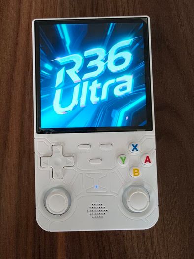 R36 Ultra White 256gb retro console