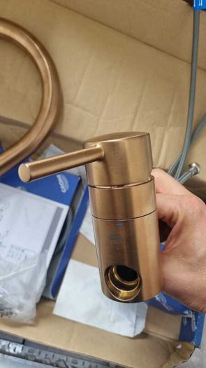 Brand new Grohe Kitchen tap sing lelever  - Rose Gold