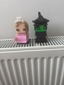 Lego wicked Glinda and Elphaba Brickhedz
