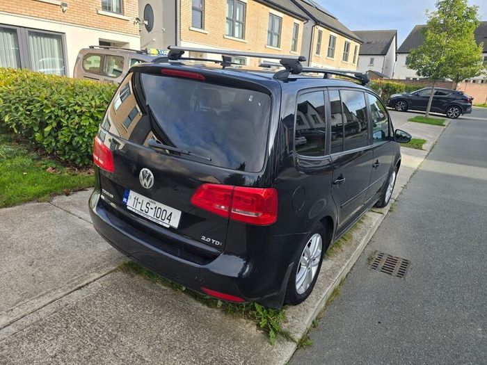Volkswagen Touran 2011