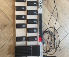 Behringer FCB1010 MIDI Foot Controller
