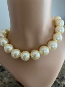 pearl necklace