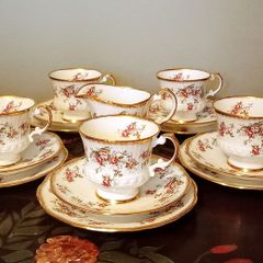 Vintage Elizabethan Floral Design Tea Set