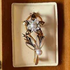 Elegant Vintage Floral Brooch  Faux Pearl Gold Silver Toned Metal