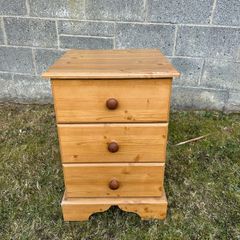 3 Drawer locker
