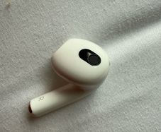 airpods apple gen 3 pro right