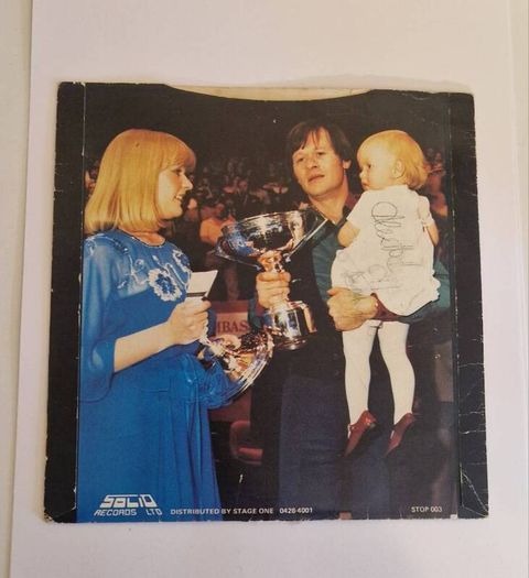 Alex "Hurricane" Higgins SIGNED 1-4-7 Vinyl (1982) - Near Mint Record