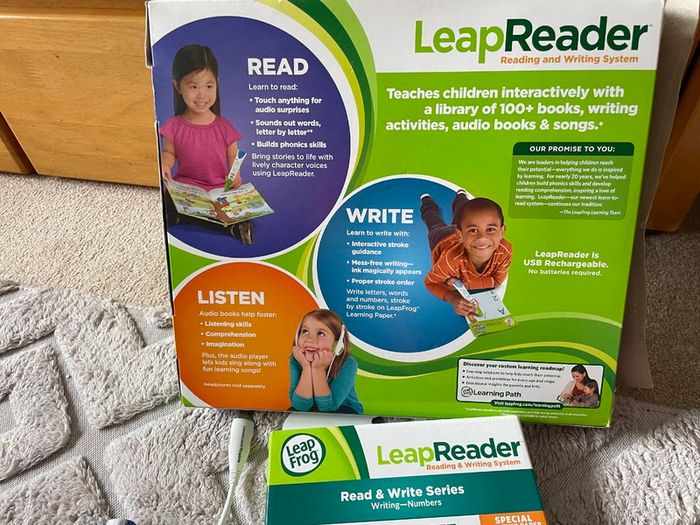 Leapfrog Leapreader Branded Educational Toy with NEW books
