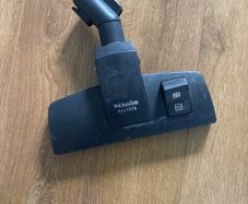 miele hoover head