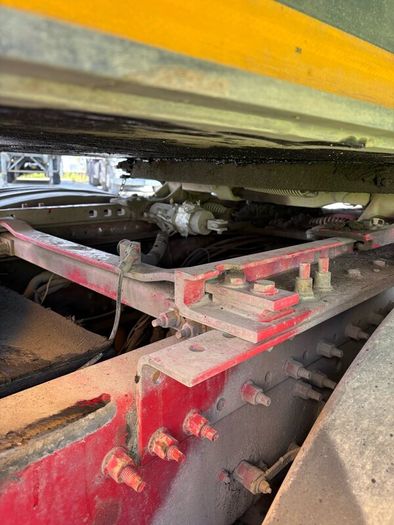 Volvo 500 construction spec