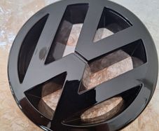 VW gloss black badge