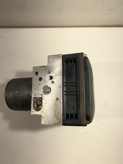 BMW 5 Series F10 F11 520d hydraulic block control unit ABS DSC 6852808 6852811 a1l3b2