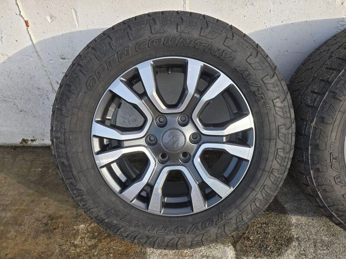 Genuine Ford 18" Alloy Wheels & Toyo Open Country A/T III Tyres (265/60/R18)