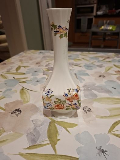 Aynsley Vase