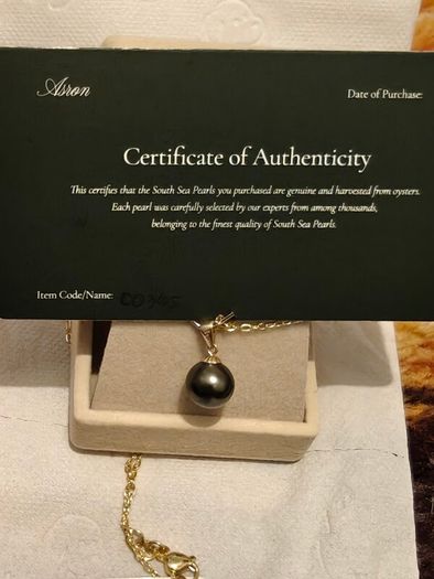 Genuine Black South Sea Pearl Pendant  Boxed with Certificate