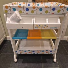 Baby changing unit