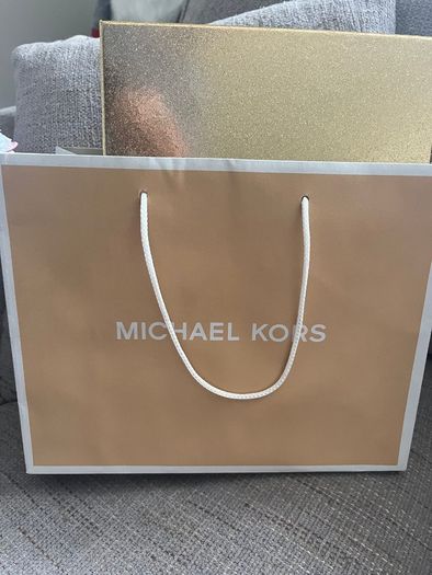 Set of scarf, hat and gloves Michael Kors