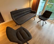 Couch & 2 x chairs