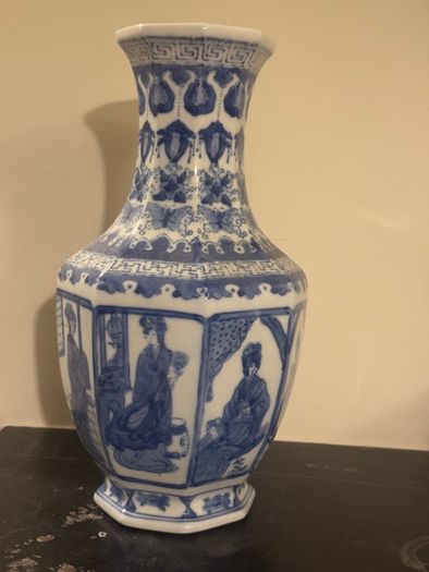Large Blue & White Chinese Style Porcelain Vase