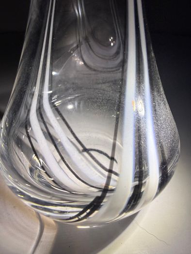 Caithness Flamenco - Small bottle style vase - Black & White