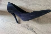 navy high shoes with stripe - reduced