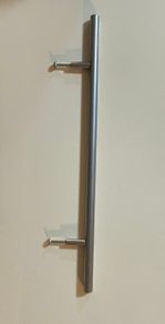 17 Furniture handles