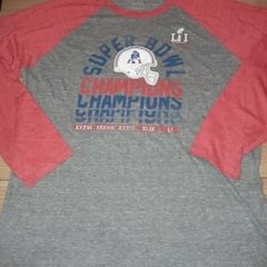 NFL Patriots long sleeve raglan t shirt size XL 2017