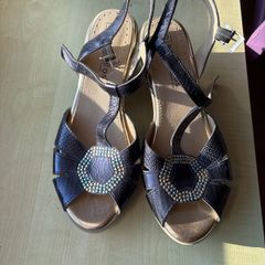 sandals worn once  size 41