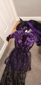 Halloween costume ladys witches dress hat and wig. Size 14 elasticated waist