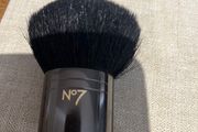 No 7 Bronzing Brush