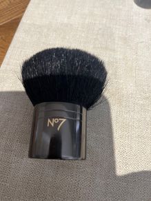 No 7 Bronzing Brush