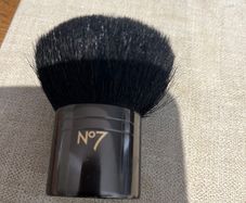 No 7 Bronzing Brush
