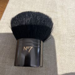 No 7 Bronzing Brush