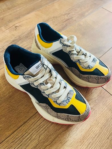 GG sneakers size 39